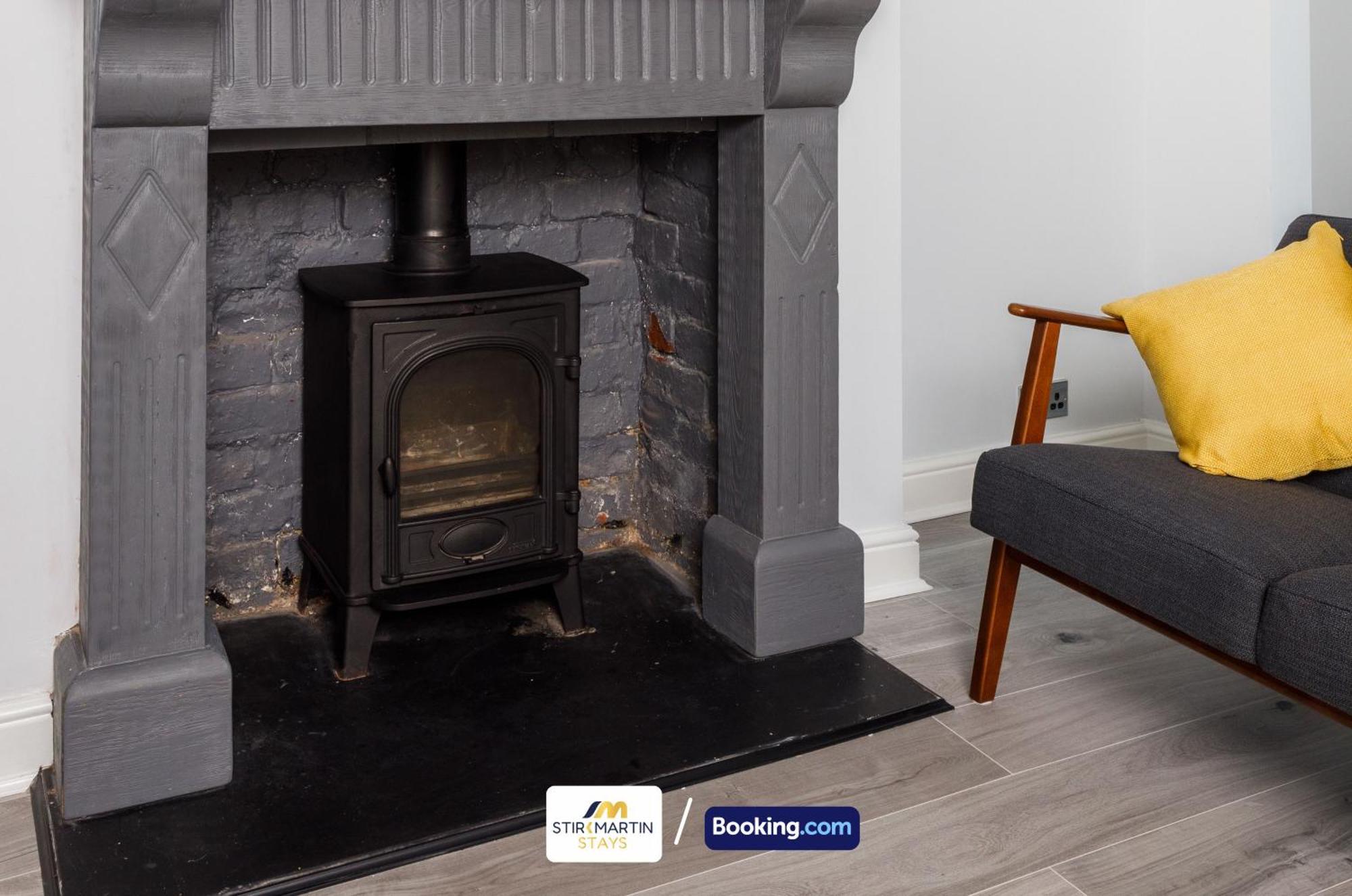 Comfy 3Bed House By Stirkmartin Stays Short Lets & Serviced Accommodation Cardiff With Free Parking & 8Mins To City Centre מראה חיצוני תמונה